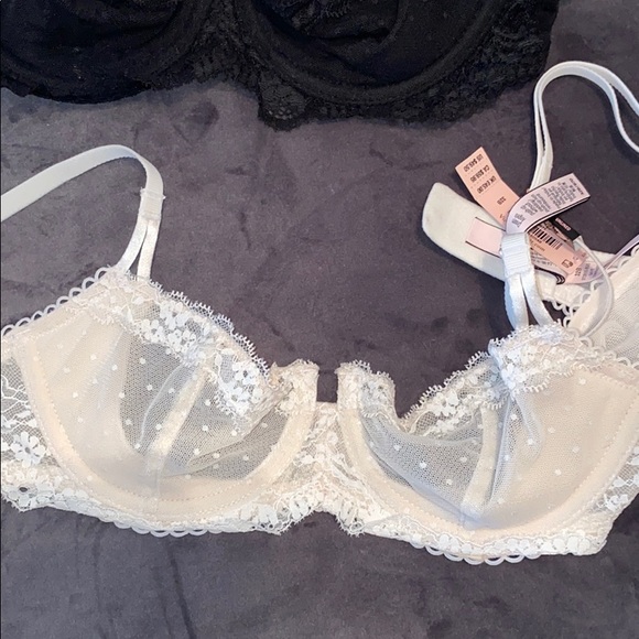 NWT 2 VICTORIA SECRET BRAS - Picture 4 of 6